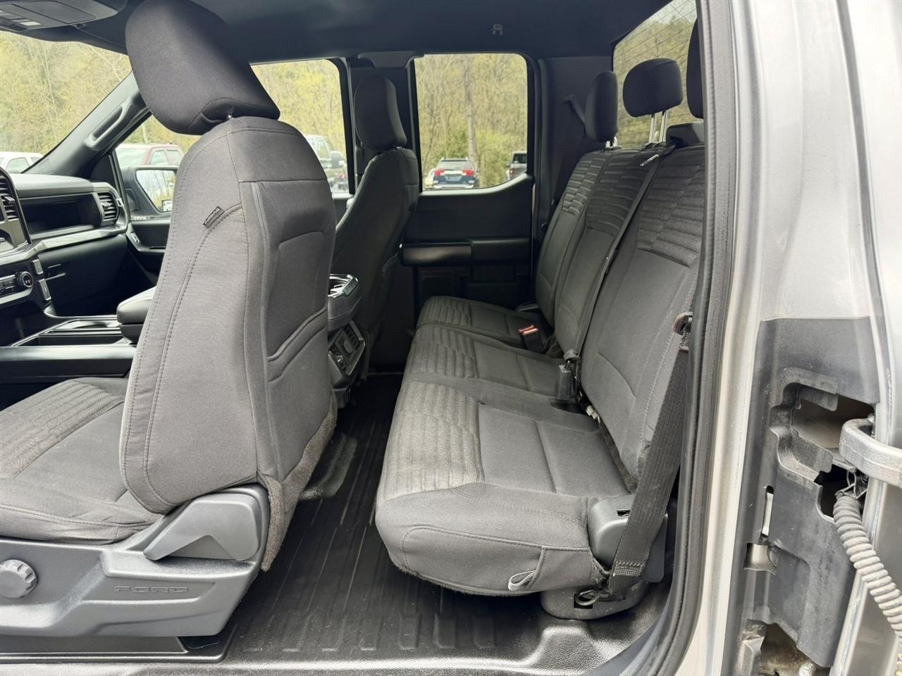 Ford F-150 XL 4WD SuperCab 8' Box 2022