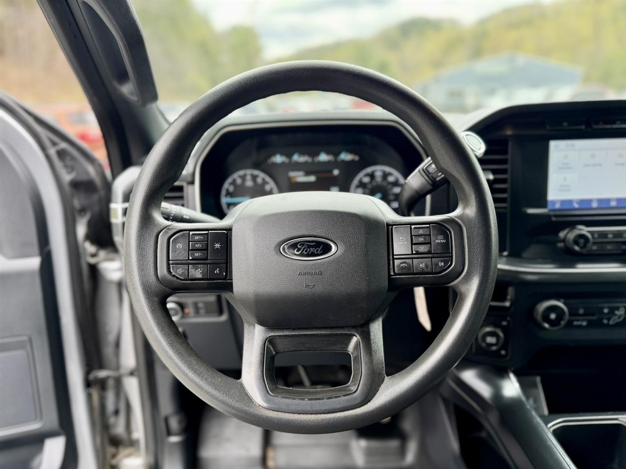Ford F-150 XL 4WD SuperCab 8' Box 2022