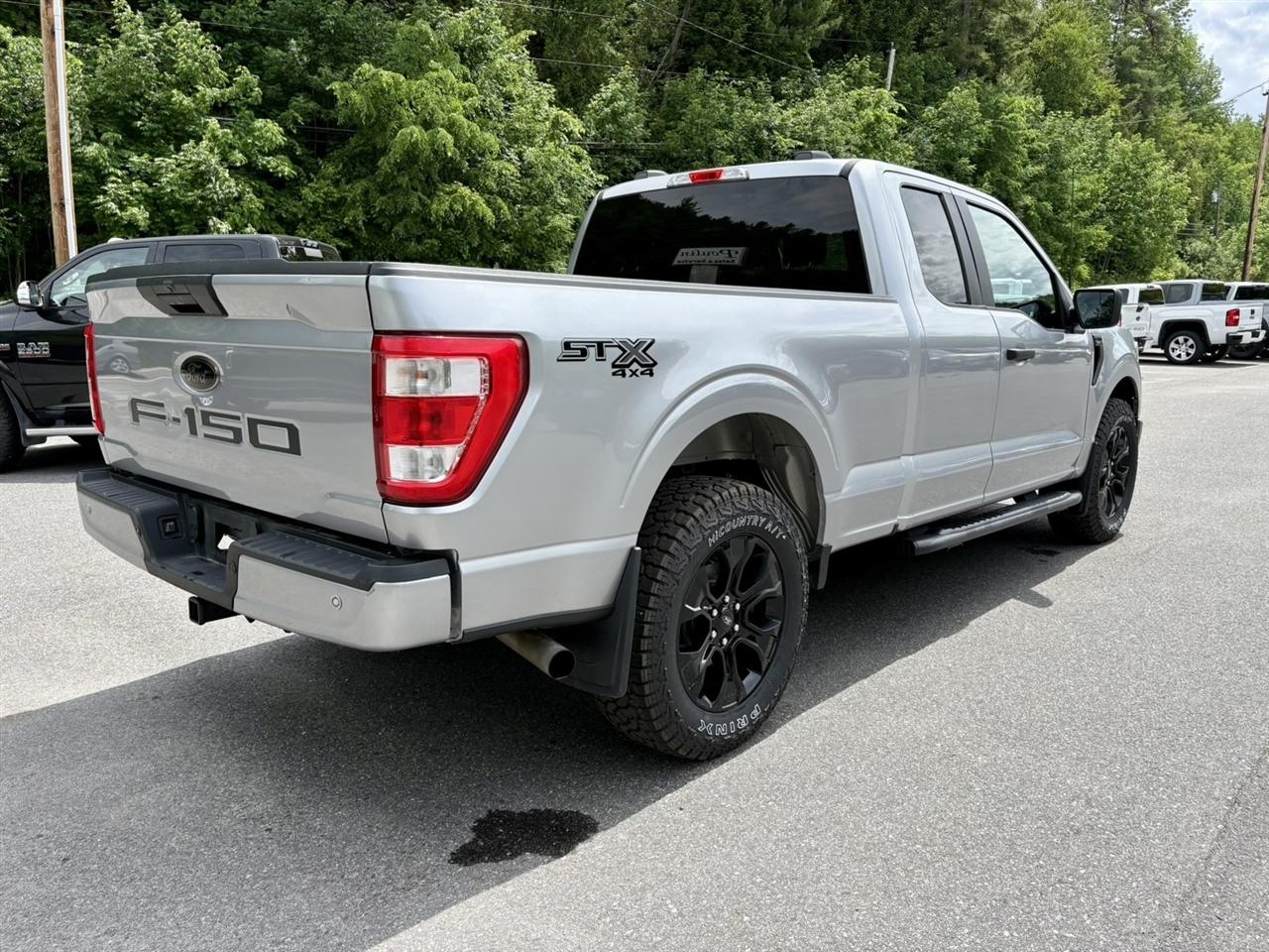 Ford F-150 XL 4WD SuperCab 8' Box 2022