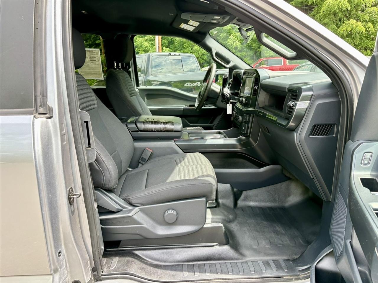 Ford F-150 XL 4WD SuperCab 8' Box 2022