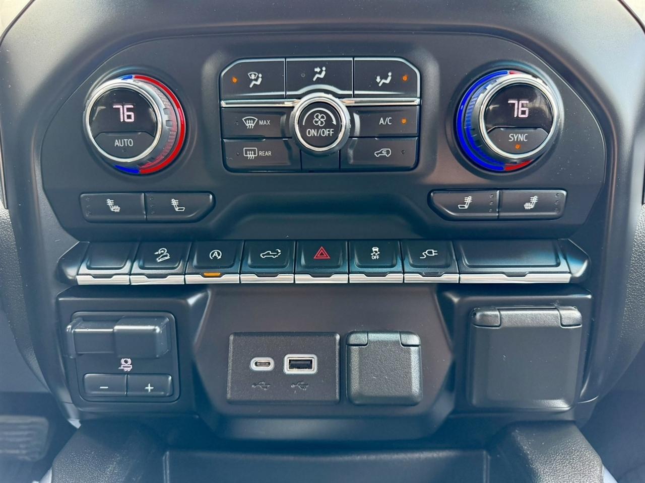 Chevrolet Silverado 1500 LT Trail Boss Crew Cab 4WD 2021