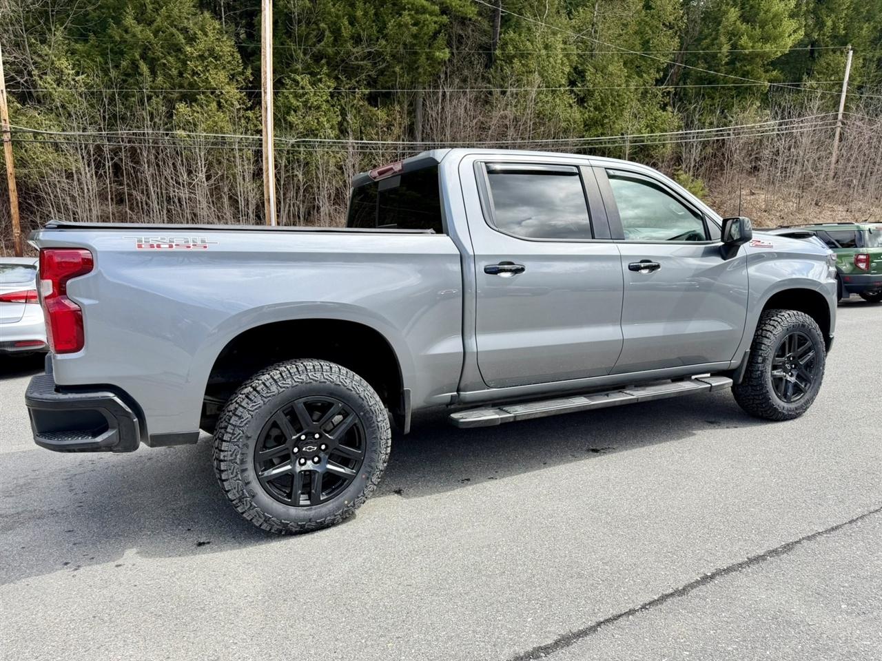 Chevrolet Silverado 1500 4WD Crew Cab 147" LT Trail Boss 2021