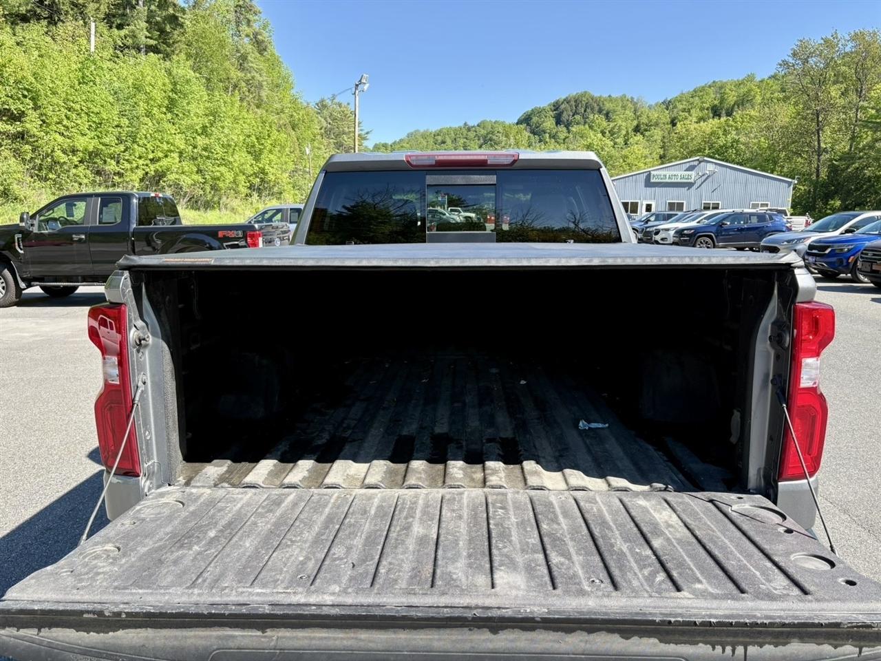 Chevrolet Silverado 1500 4WD Crew Cab 147" LT Trail Boss 2021