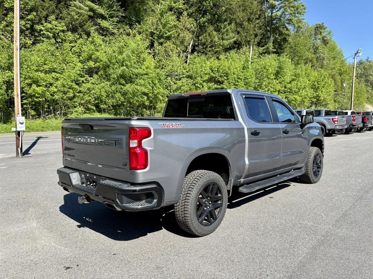 Chevrolet Silverado 1500 4WD Crew Cab 147" LT Trail Boss 2021