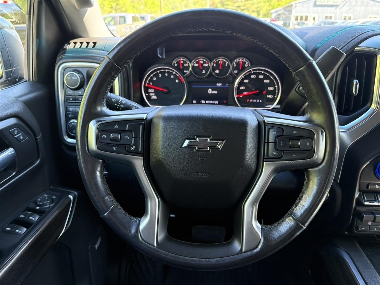 Chevrolet Silverado 1500 4WD Crew Cab 147" LT Trail Boss 2021