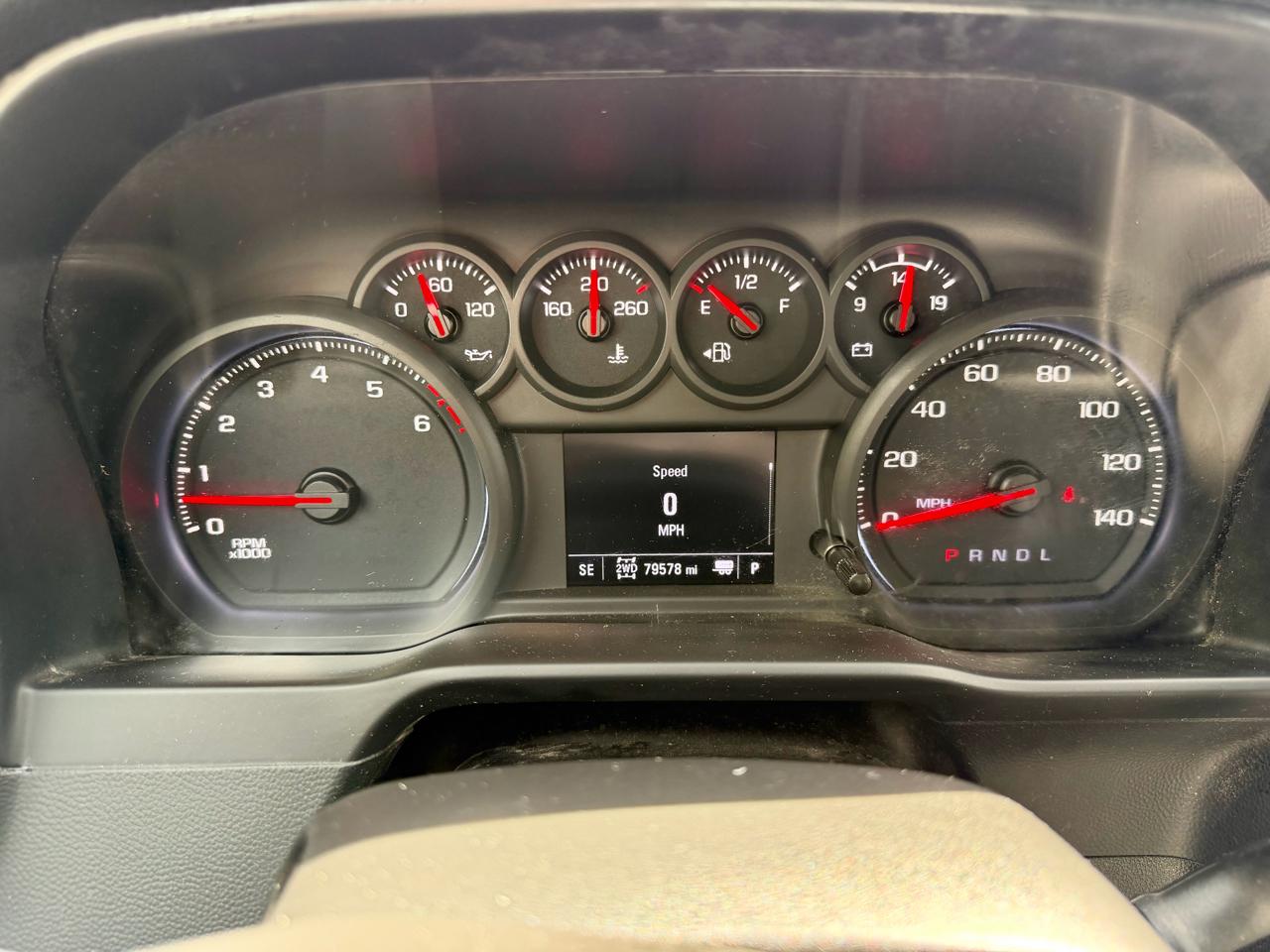 Chevrolet Silverado 1500 Custom Trail Boss Double Cab 4WD 2020