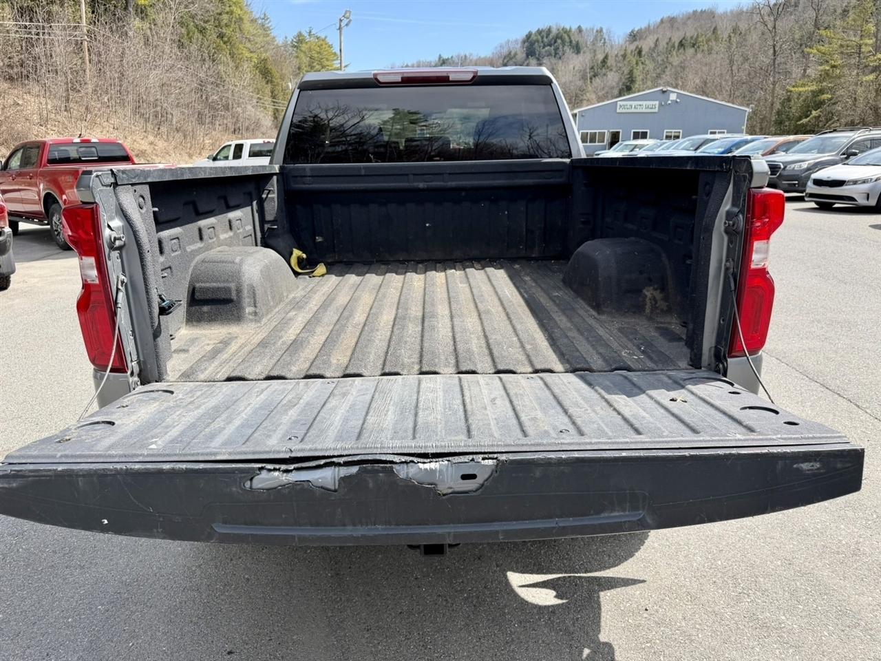 Chevrolet Silverado 1500 Custom Trail Boss Double Cab 4WD 2020