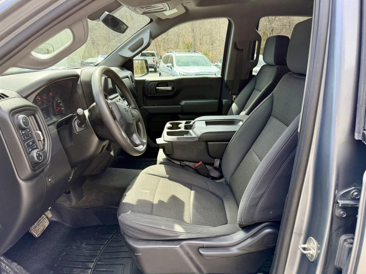 Chevrolet Silverado 1500 Custom Trail Boss Double Cab 4WD 2020