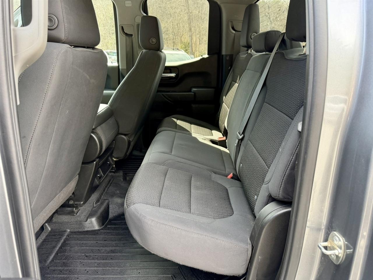 Chevrolet Silverado 1500 Custom Trail Boss Double Cab 4WD 2020