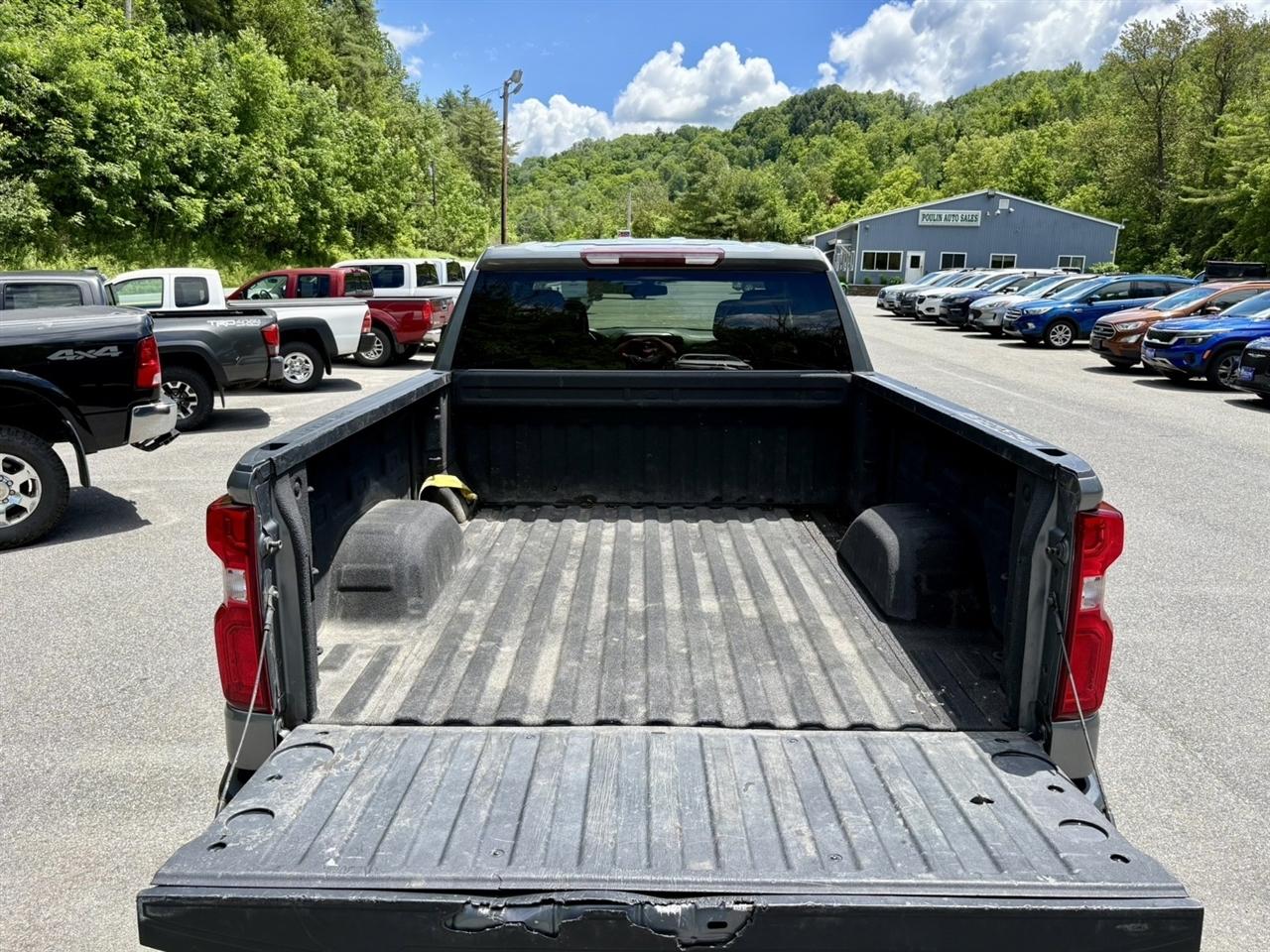 Chevrolet Silverado 1500 4WD Double Cab 147" Custom Trail Boss 2020