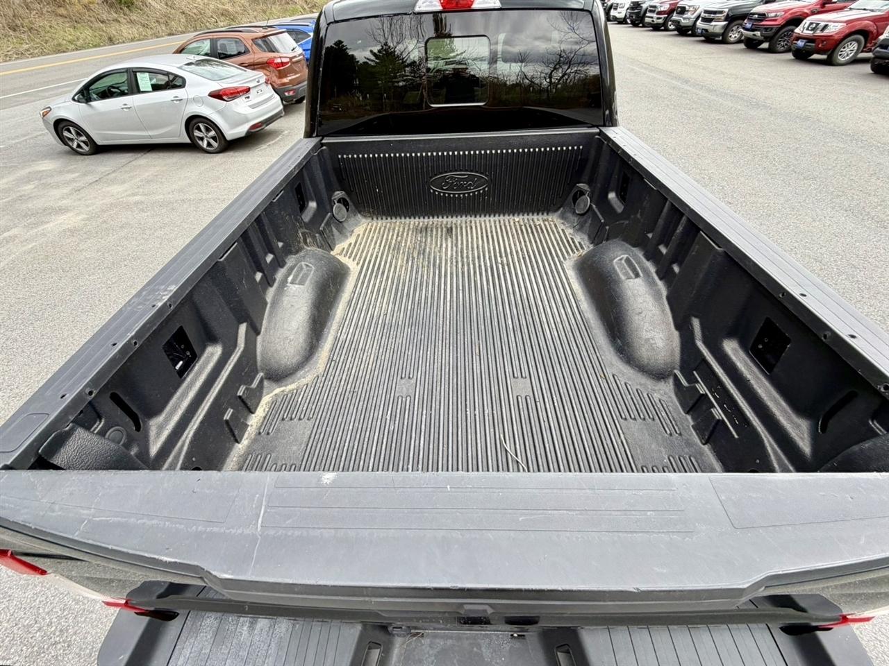 Ford F-250 SD XL 4WD SuperCab 8' Box 2018