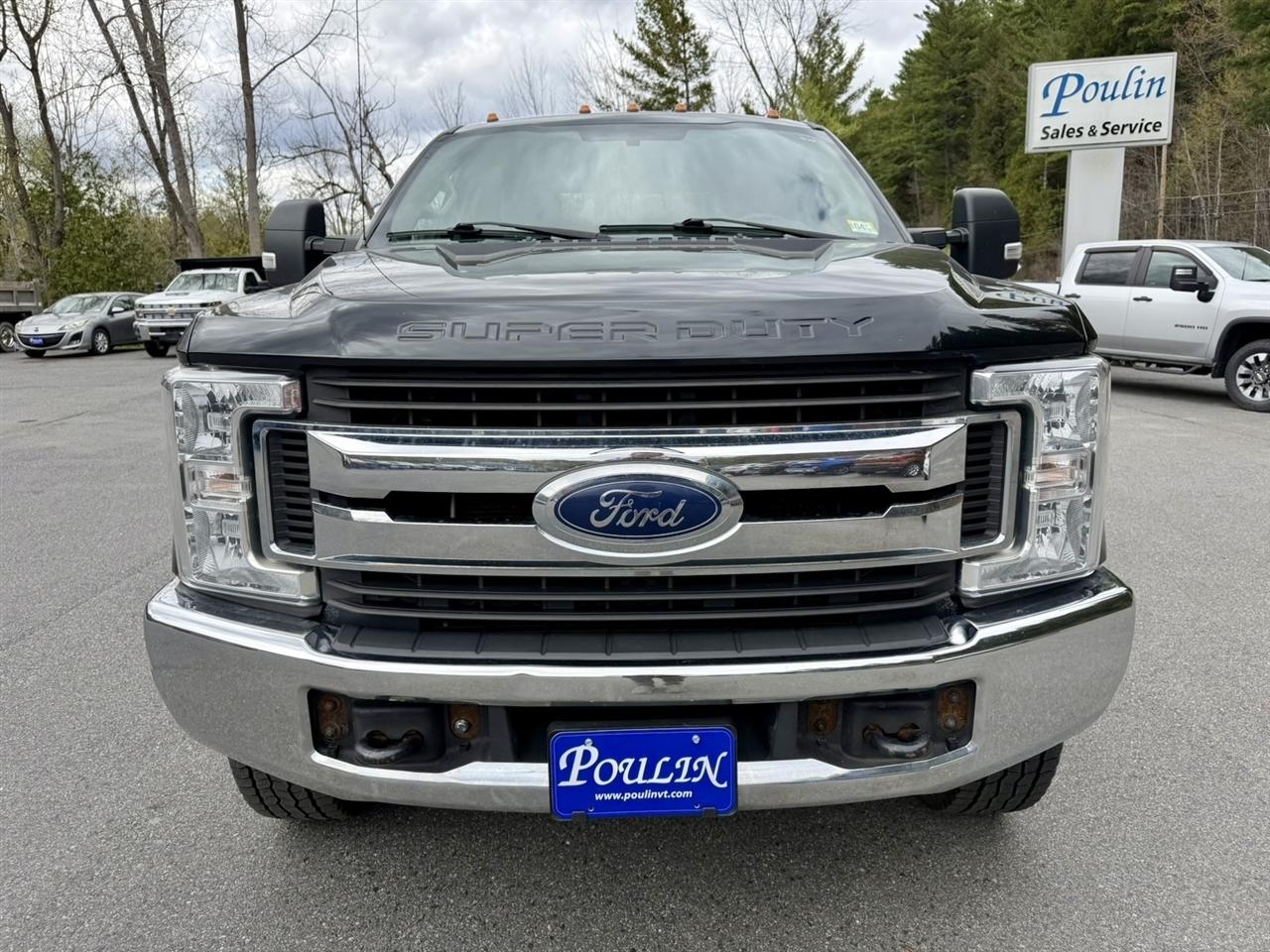 Ford F-250 SD XL 4WD SuperCab 8' Box 2018
