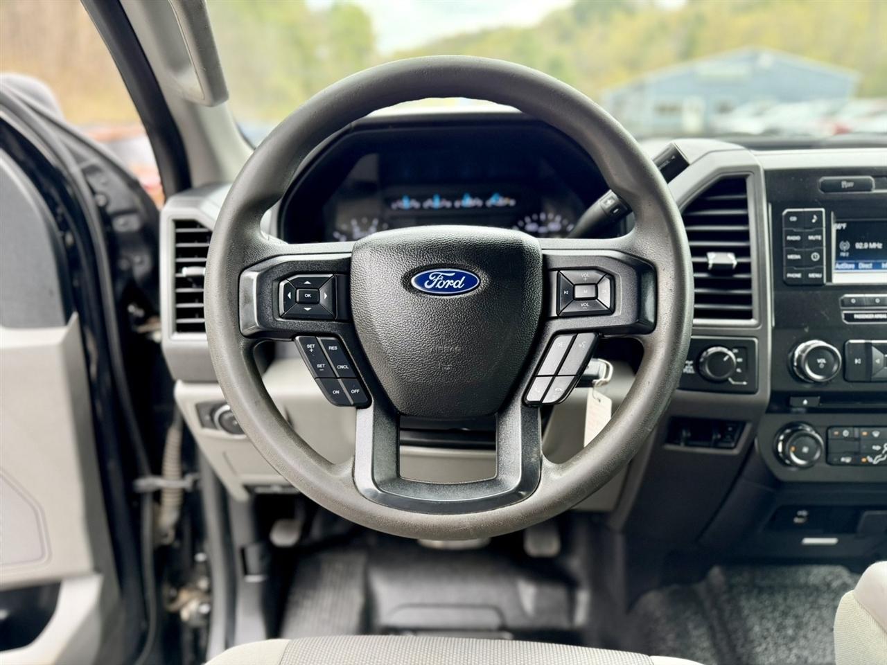 Ford F-250 SD XL 4WD SuperCab 8' Box 2018