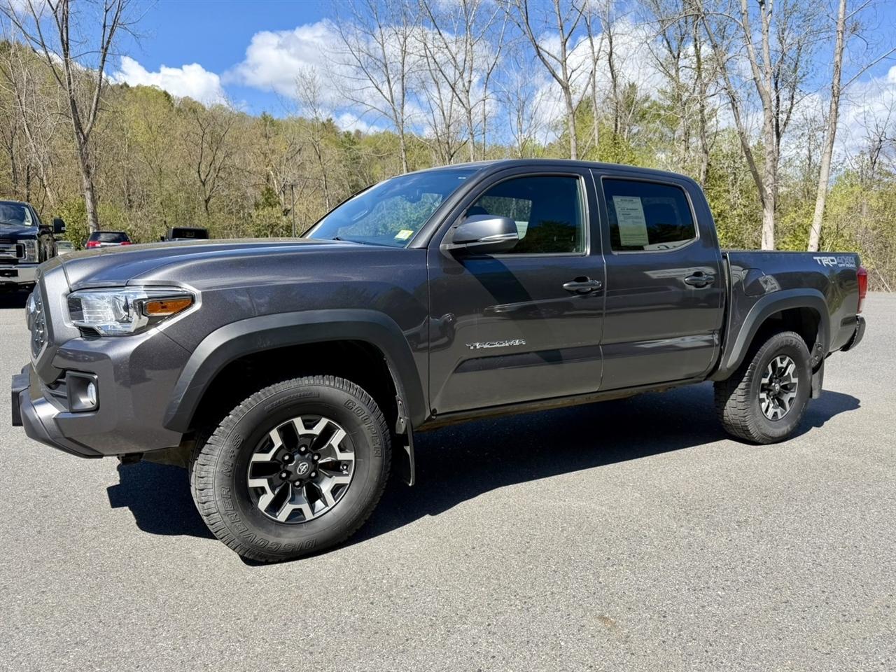 Toyota Tacoma TRD Off Road Double Cab 5' Bed V6 4x4 AT (Natl) 2018