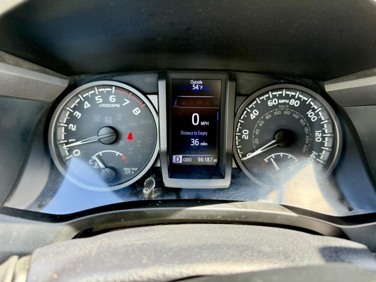 Toyota Tacoma TRD Off Road Double Cab 5' Bed V6 4x4 AT (Natl) 2018