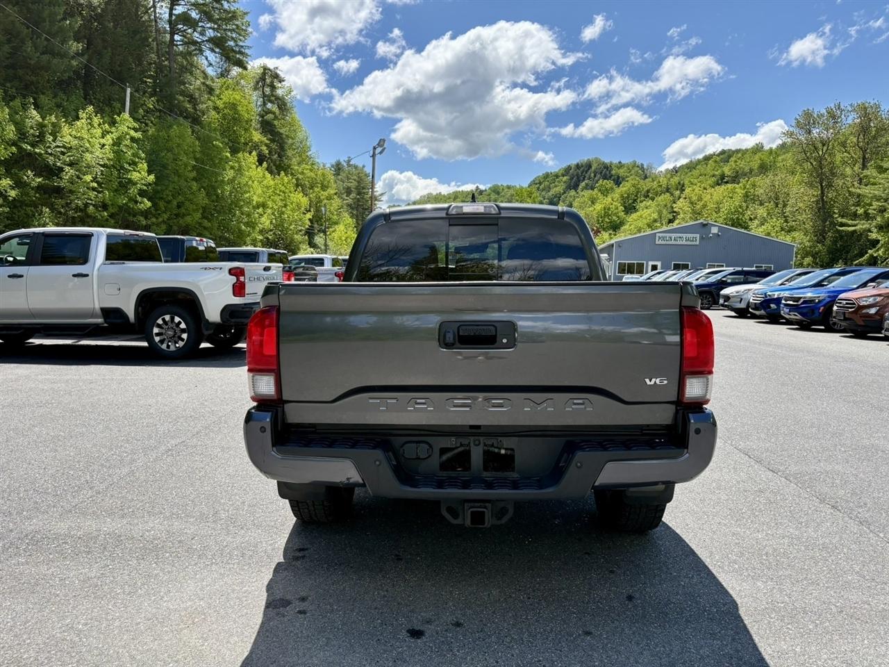 Toyota Tacoma TRD Off Road Double Cab 5' Bed V6 4x4 AT (Natl) 2018