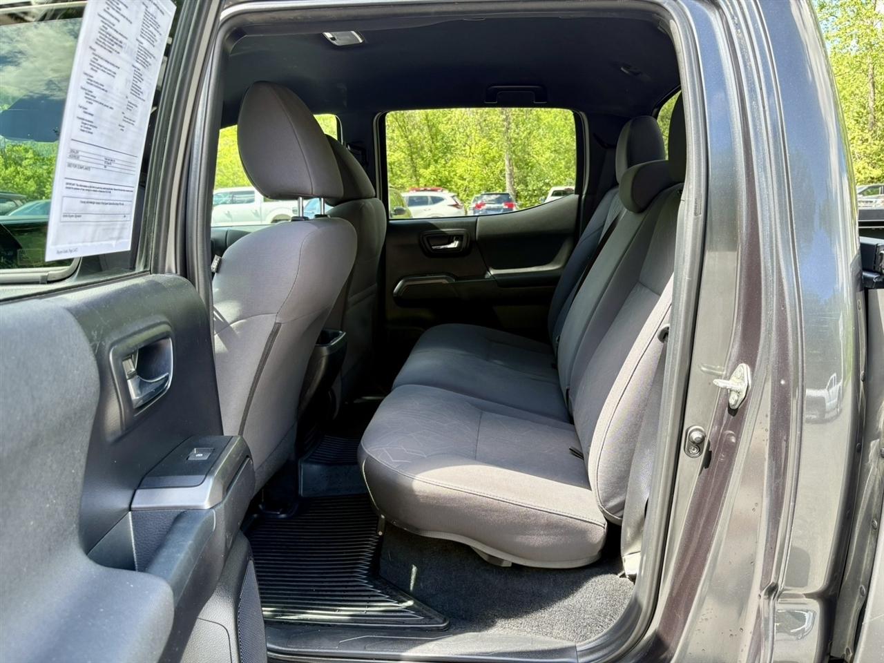 Toyota Tacoma TRD Off Road Double Cab 5' Bed V6 4x4 AT (Natl) 2018