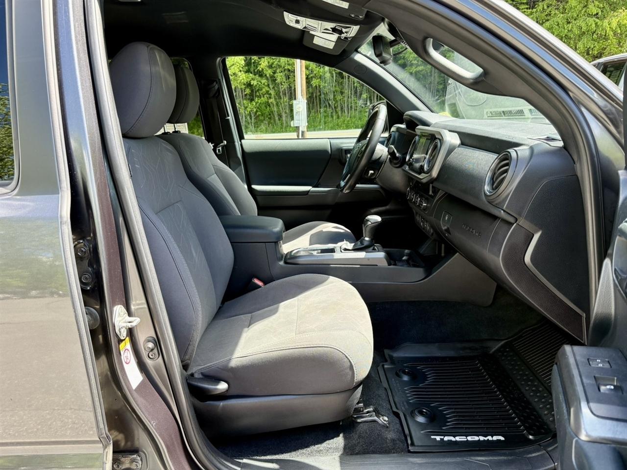 Toyota Tacoma TRD Off Road Double Cab 5' Bed V6 4x4 AT (Natl) 2018