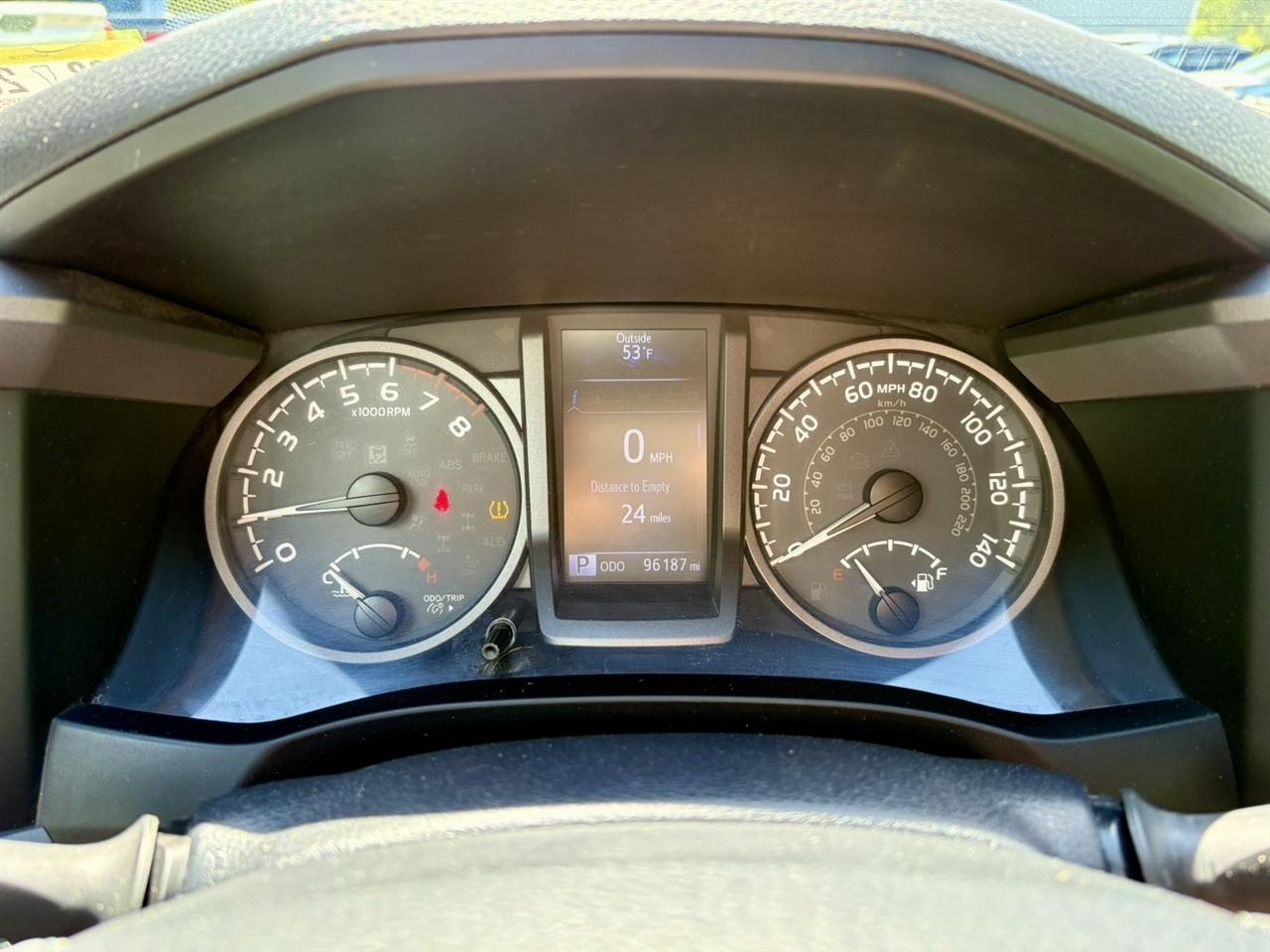 Toyota Tacoma TRD Off Road Double Cab 5' Bed V6 4x4 AT (Natl) 2018