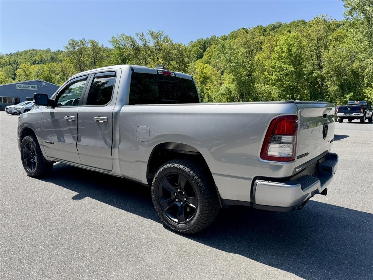 RAM 1500 Big Horn 4x4 Quad Cab 6'4" Box 2021