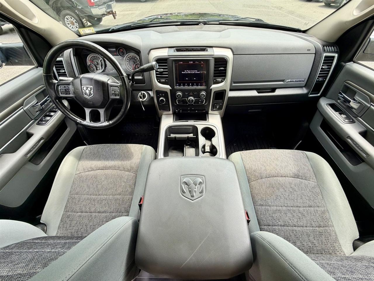 RAM 2500 Big Horn 4x4 Crew Cab 6'4" Box 2018