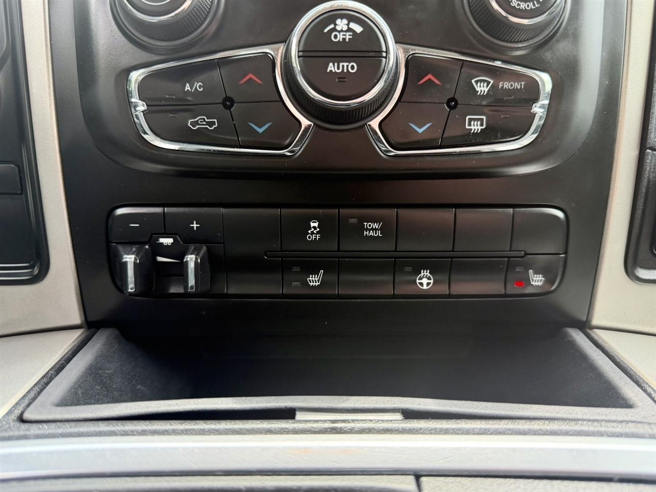 RAM 2500 Big Horn 4x4 Crew Cab 6'4" Box 2018
