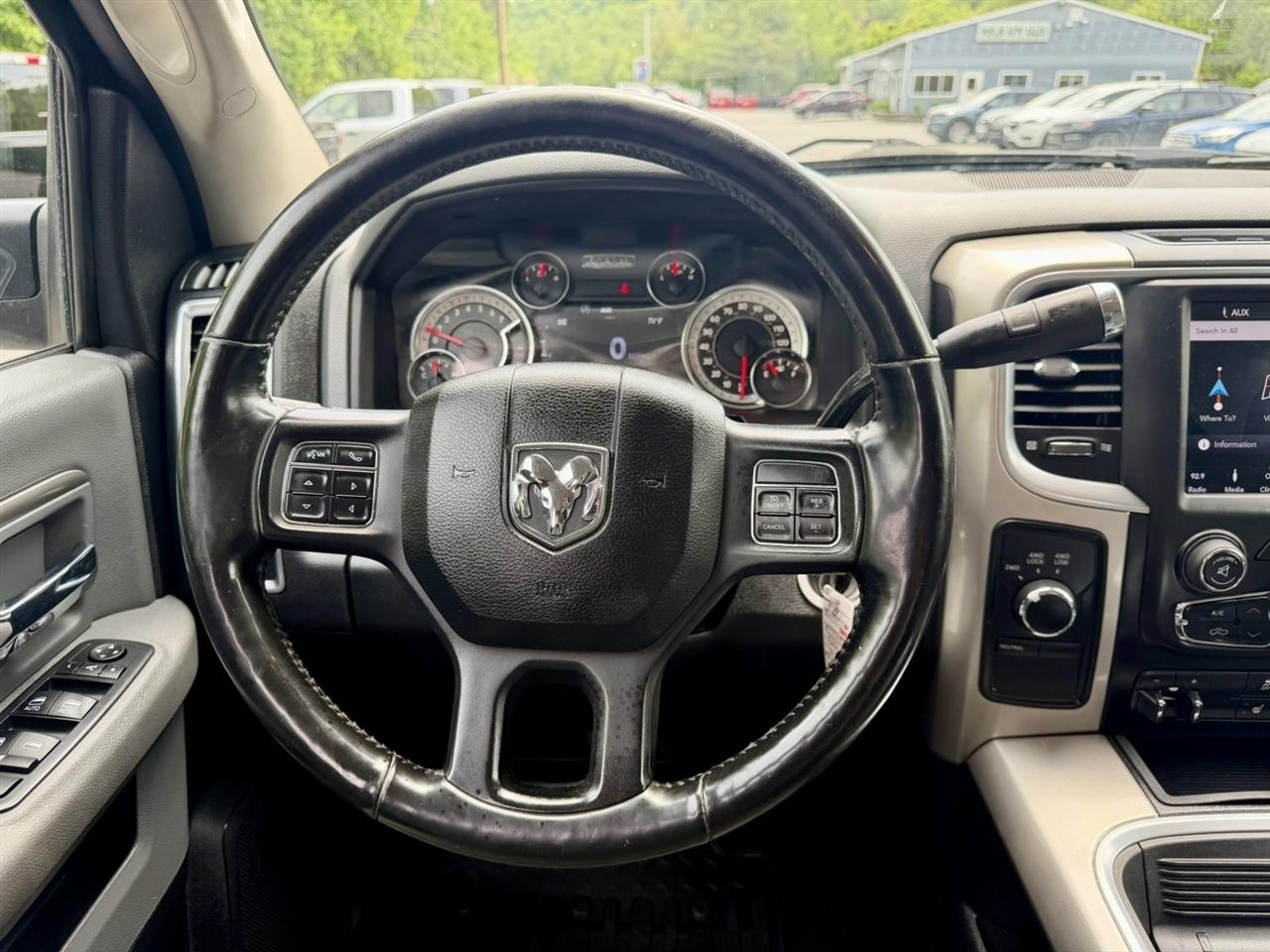 RAM 2500 Big Horn 4x4 Crew Cab 6'4" Box 2018