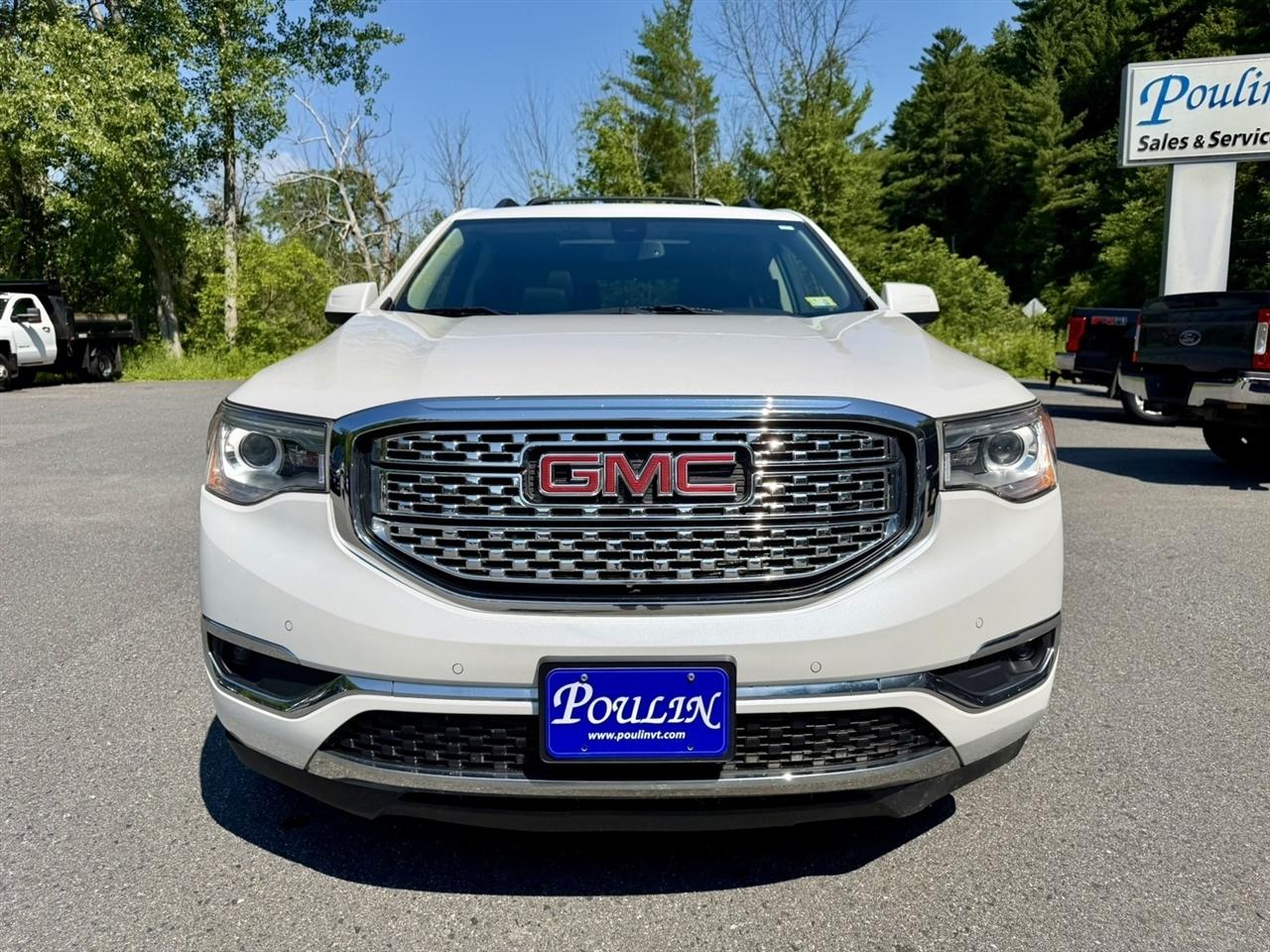 GMC Acadia AWD 4dr Denali 2017