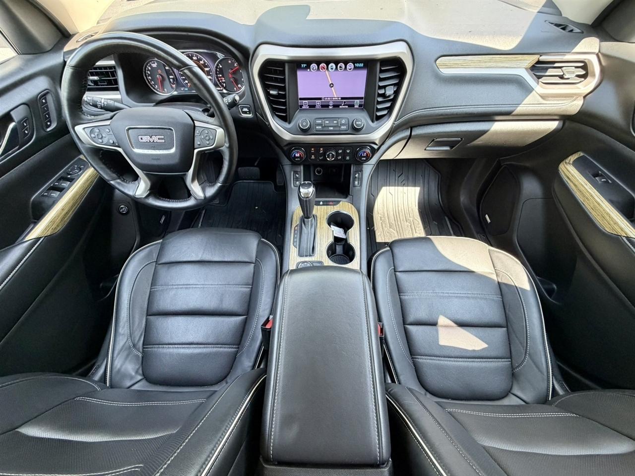 GMC Acadia AWD 4dr Denali 2017