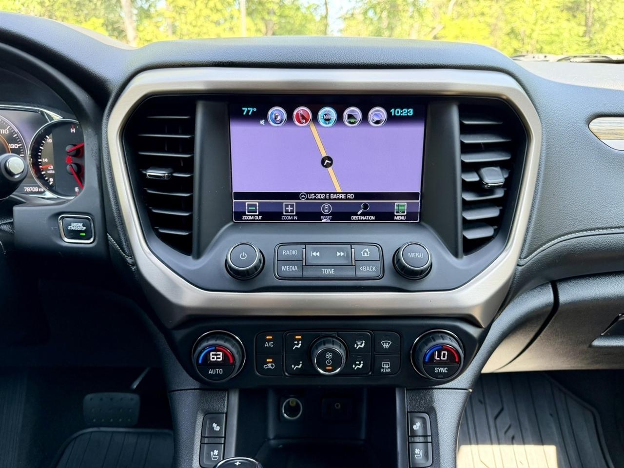 GMC Acadia AWD 4dr Denali 2017