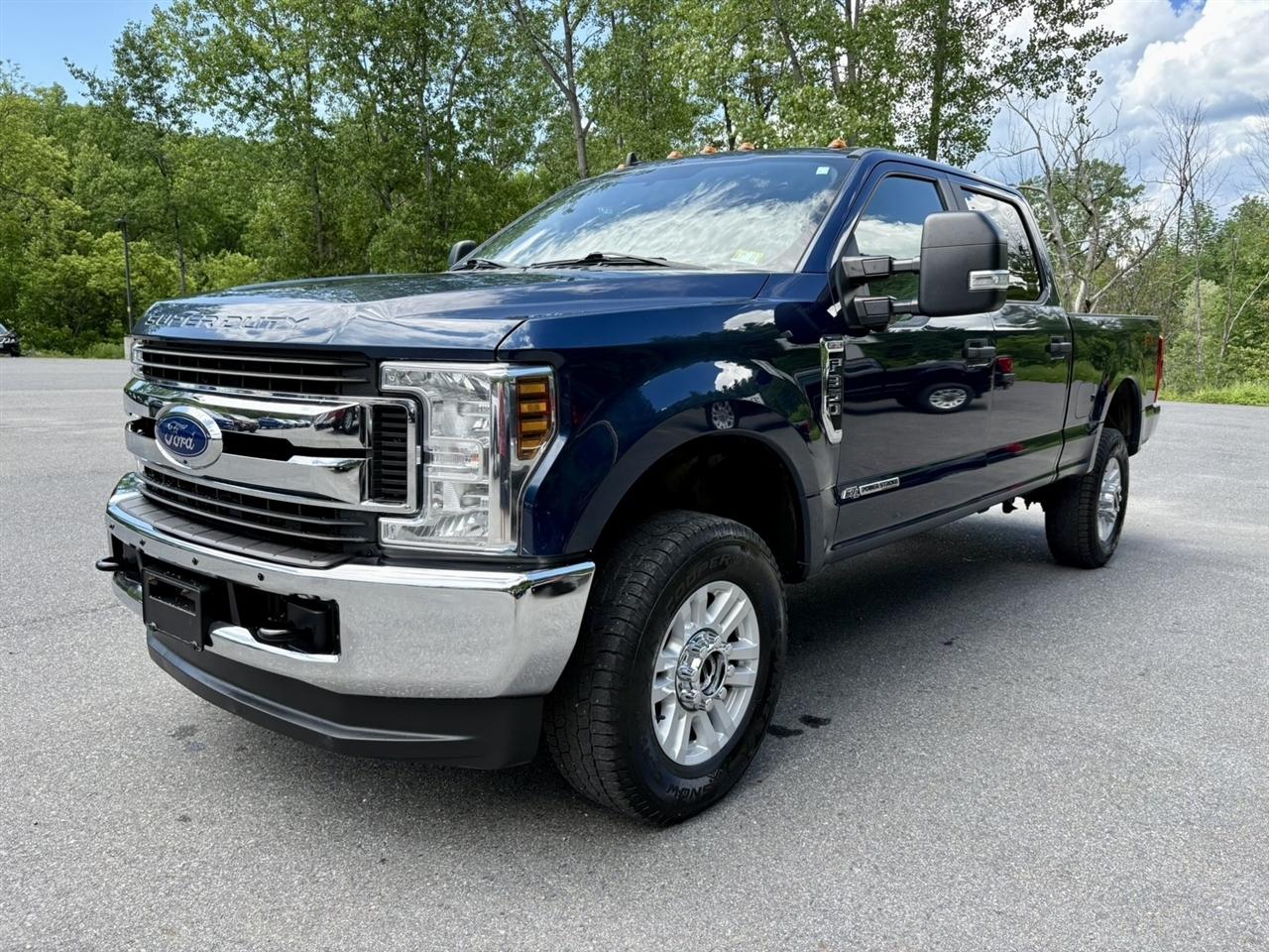 Ford Super Duty F-350 SRW XL 4WD Crew Cab 6.75' Box 2019