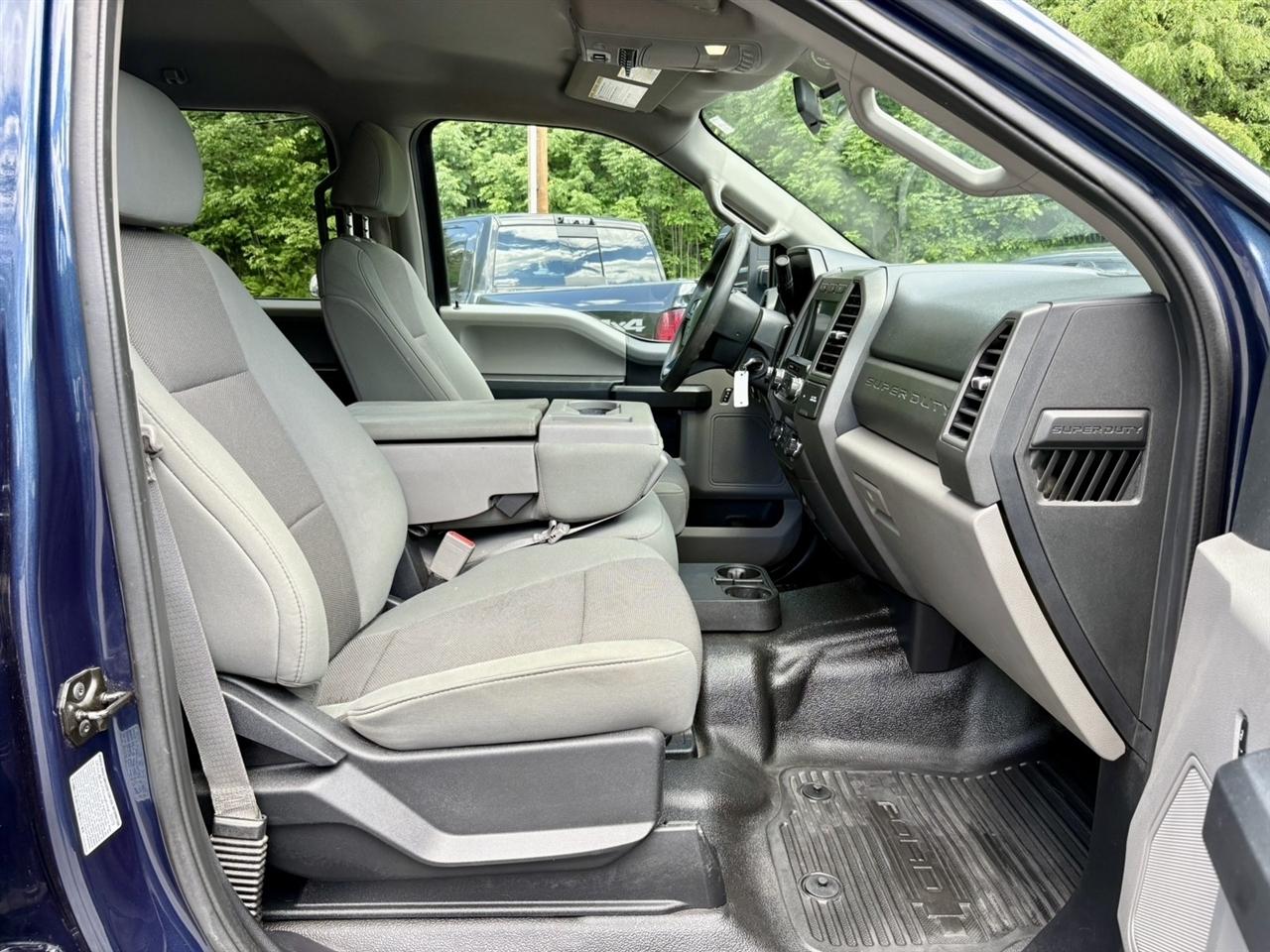Ford Super Duty F-350 SRW XL 4WD Crew Cab 6.75' Box 2019