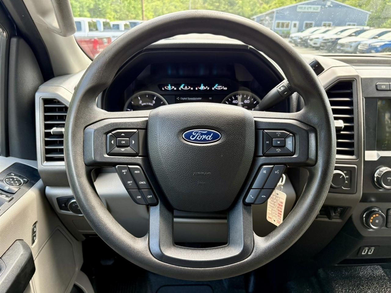 Ford Super Duty F-350 SRW XL 4WD Crew Cab 6.75' Box 2019
