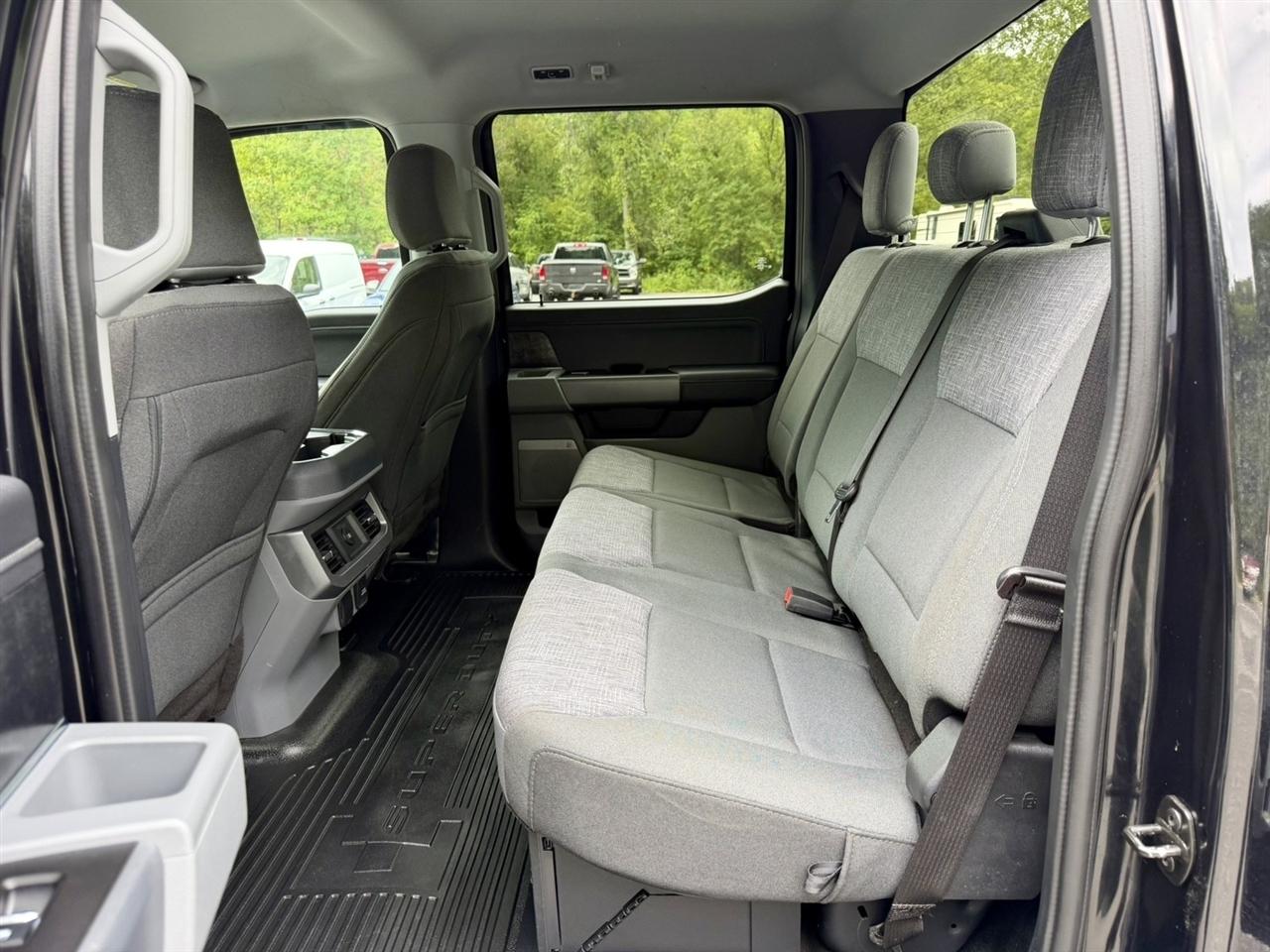 Ford Super Duty F-350 SRW XLT 4WD Crew Cab 6.75' Box 2023
