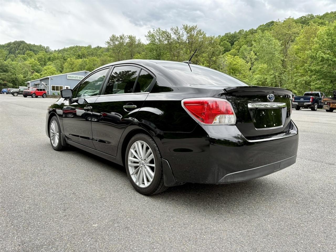 Subaru Impreza Sedan 4dr CVT 2.0i Limited 2015