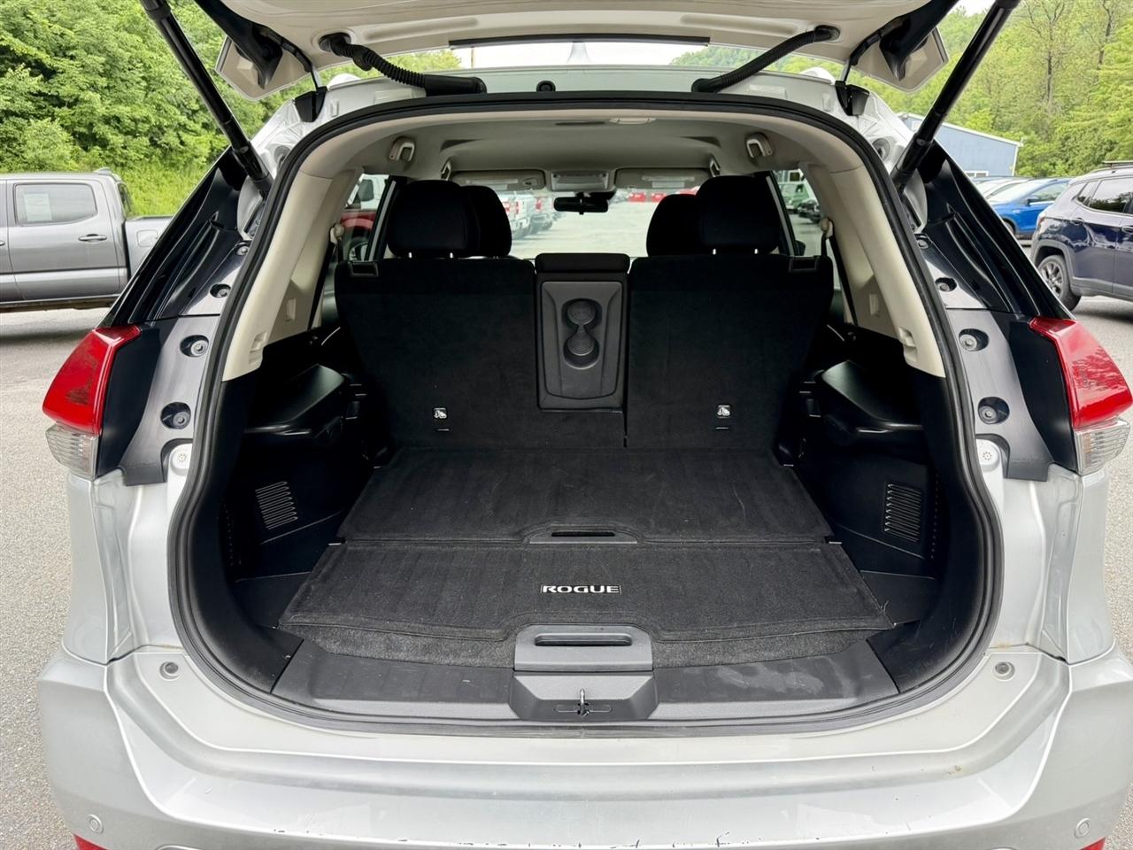 Nissan Rogue AWD SV 2020