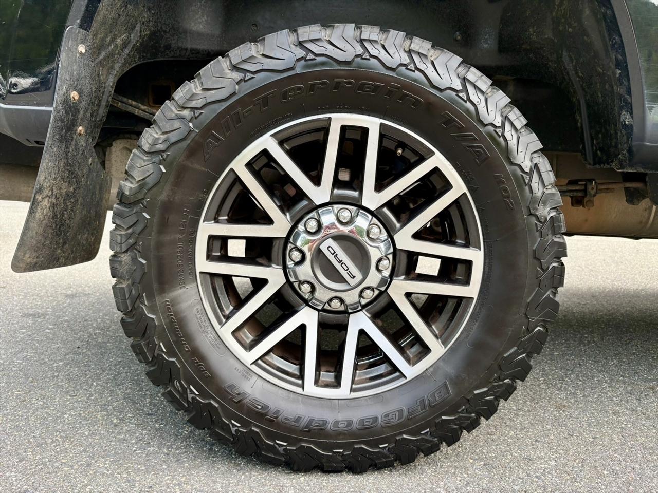 Ford F-250 SD Lariat Crew Cab 4WD 2019