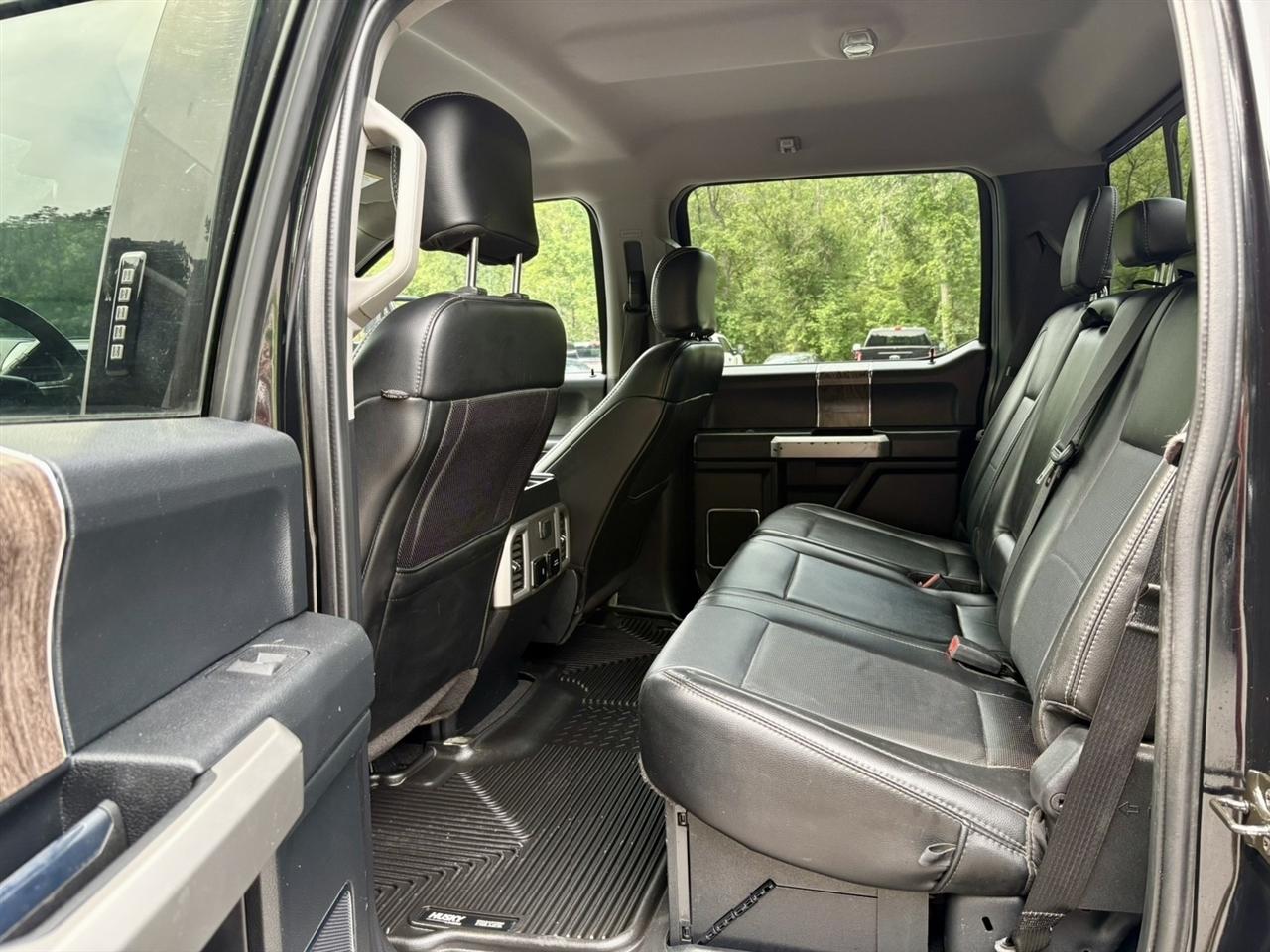 Ford F-250 SD Lariat Crew Cab 4WD 2019