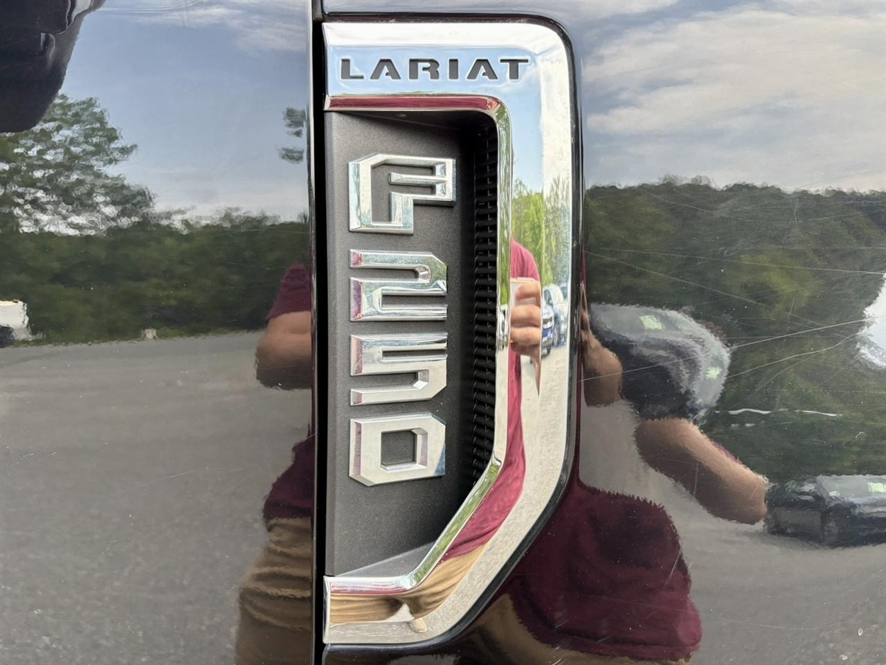 Ford F-250 SD Lariat Crew Cab 4WD 2019