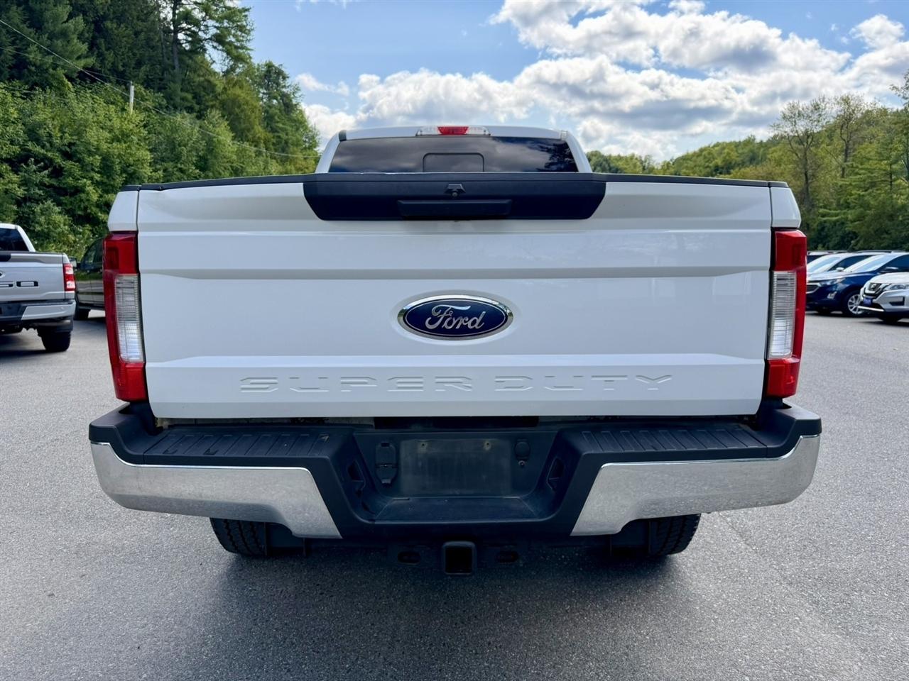 Ford F-250 SD XL SuperCab 4WD 2018