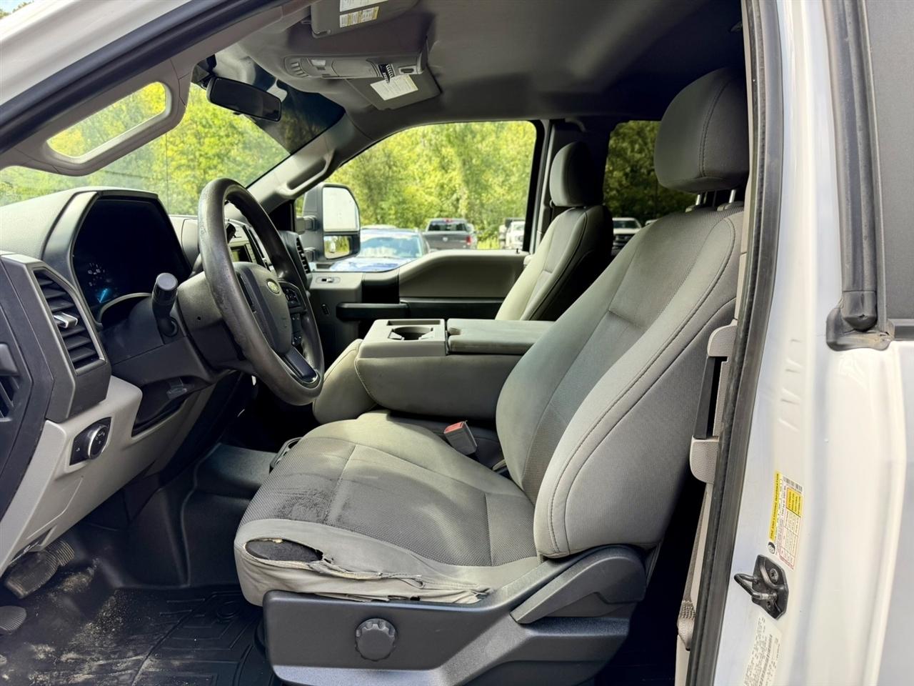 Ford F-250 SD XL SuperCab 4WD 2018