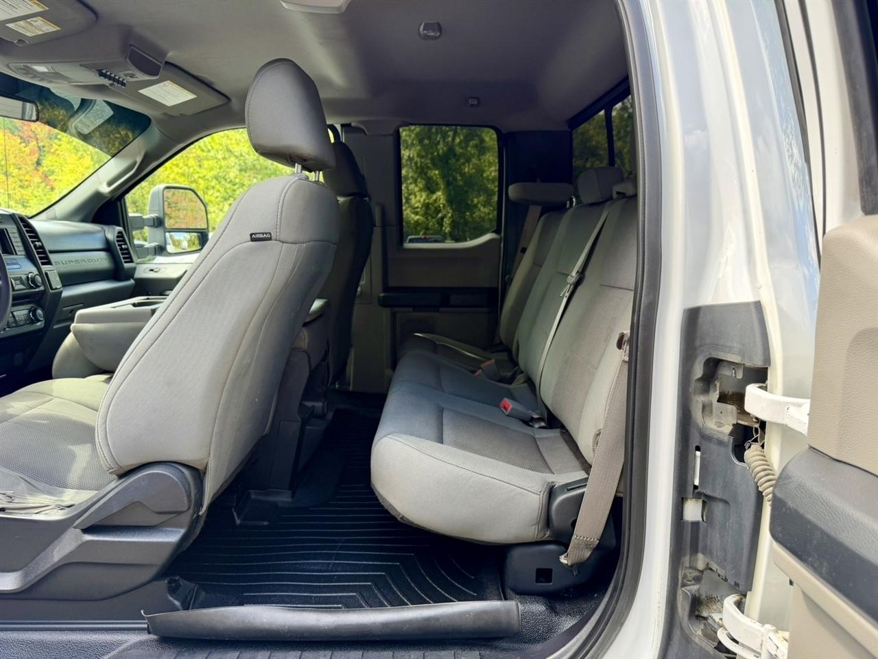 Ford F-250 SD XL SuperCab 4WD 2018