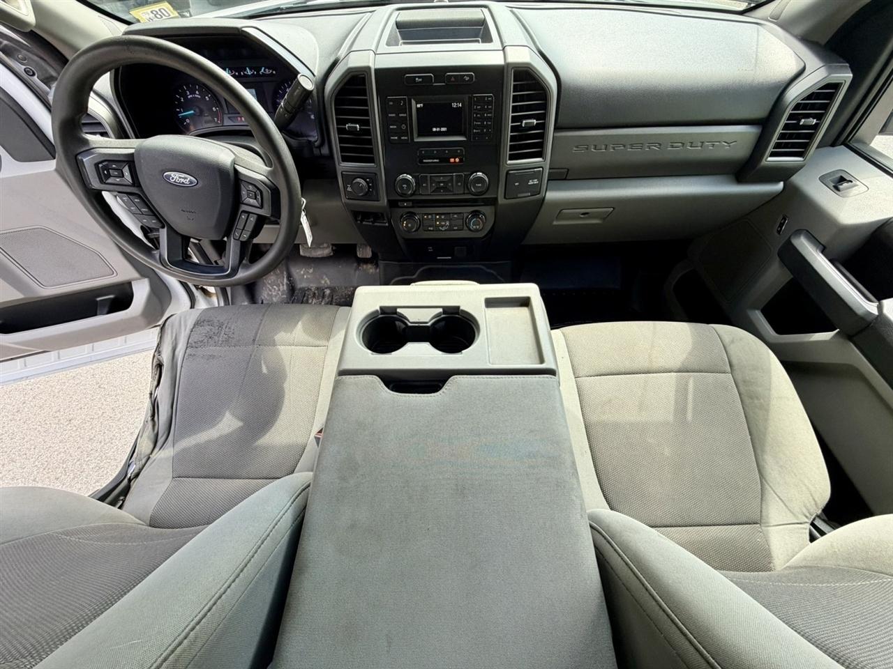 Ford F-250 SD XL SuperCab 4WD 2018