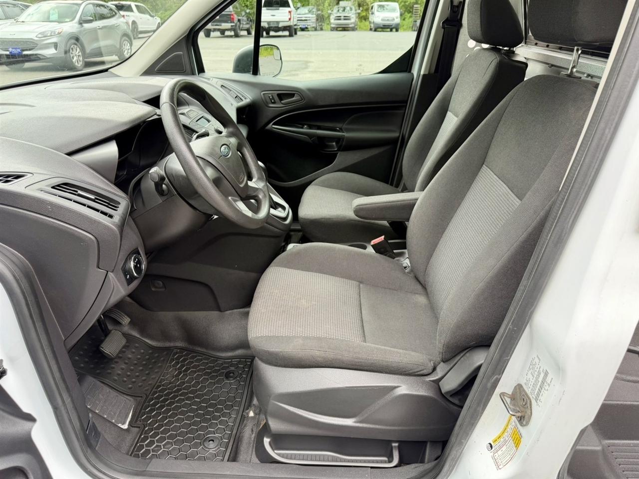 Ford Transit Connect Cargo Van XL LWB w/Rear Liftgate 2017
