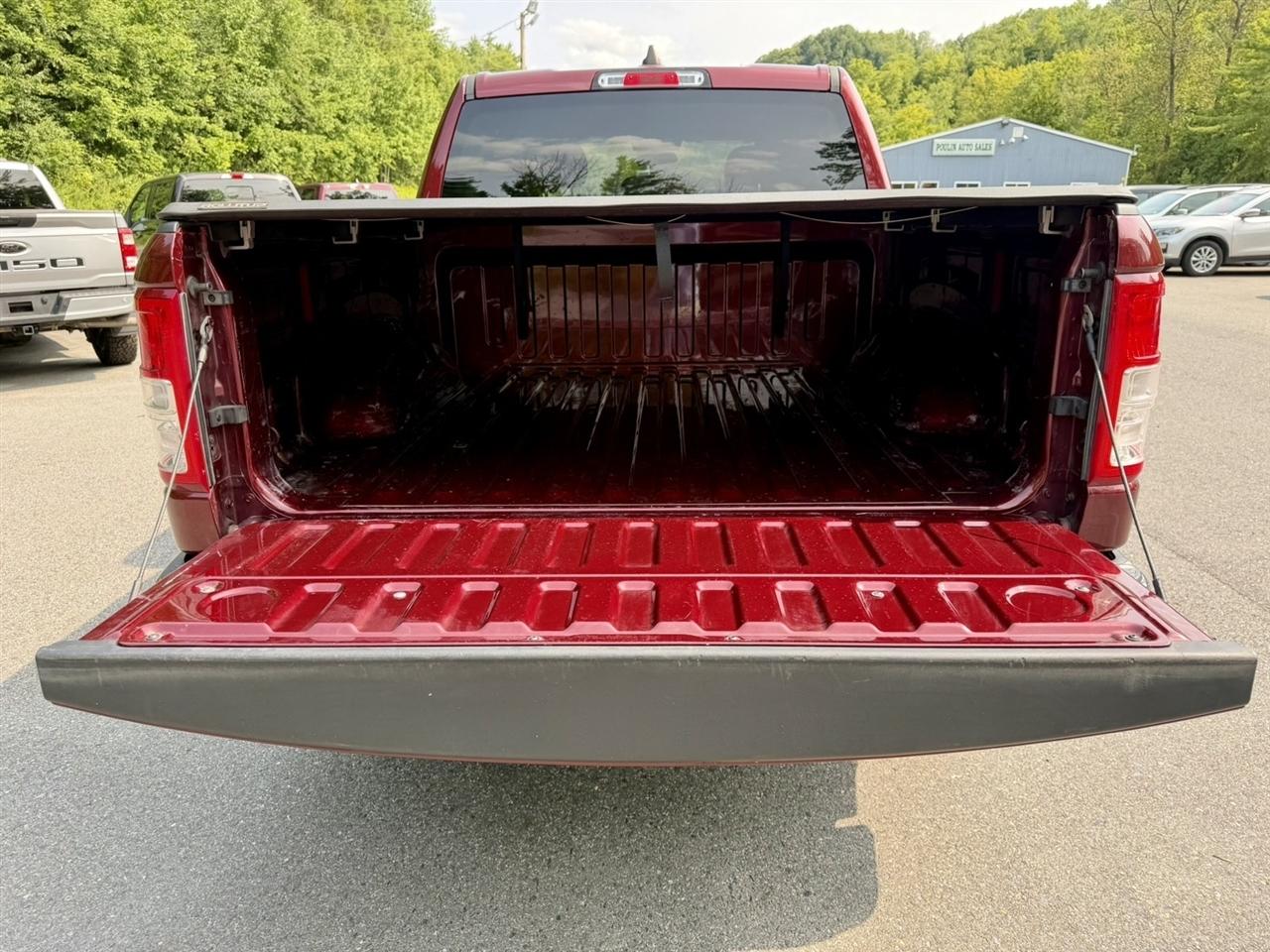 RAM 1500 Big Horn Crew Cab SWB 4WD 2022