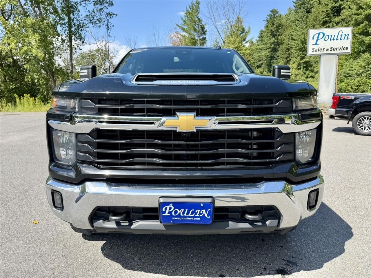 Chevrolet Silverado 2500HD LT Crew Cab Long Box 4WD 2024