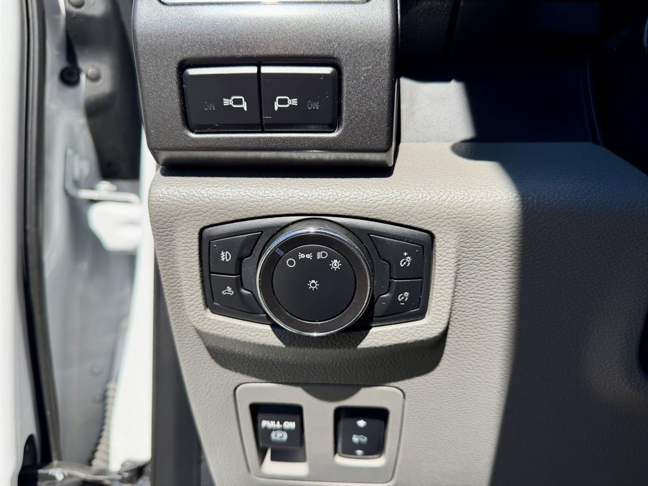 Ford F-150 XL SuperCrew 5.5-ft. Bed 4WD 2018