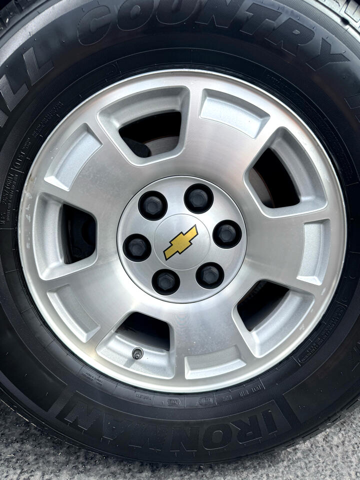 Chevrolet Tahoe LT 2WD 2013 Chevrolet Tahoe LT 2WD 2013