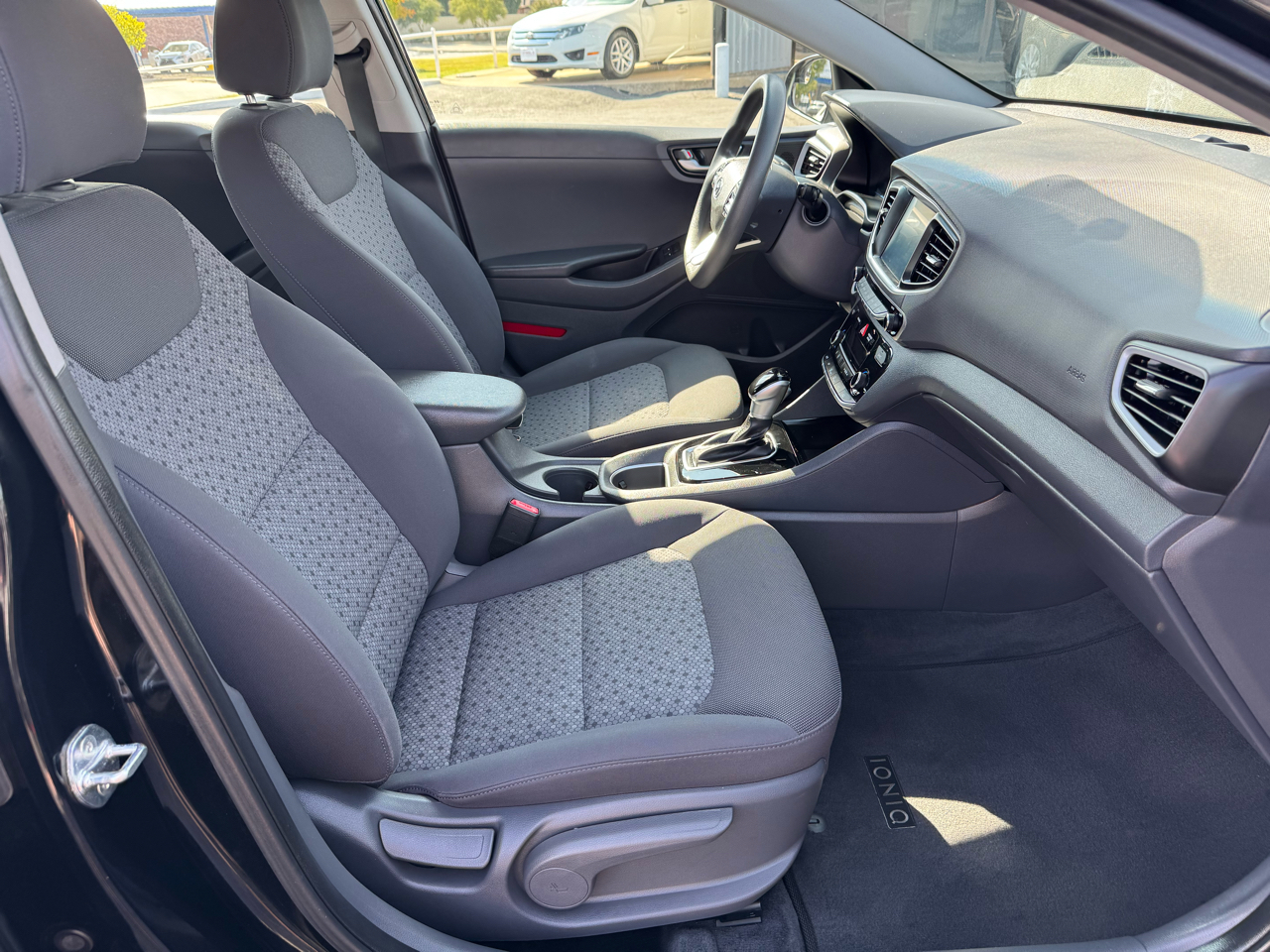 Hyundai Ioniq Hybrid Blue 2018 Hyundai Ioniq Hybrid Blue 2018