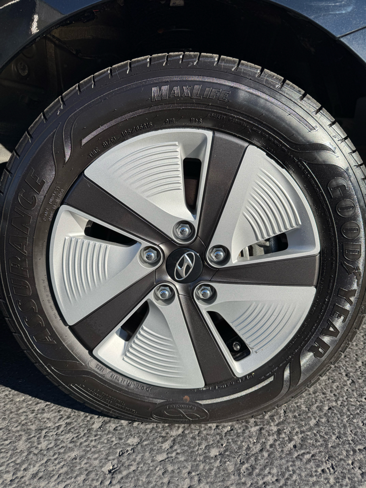 Hyundai Ioniq Hybrid Blue 2021 Hyundai Ioniq Hybrid Blue 2021